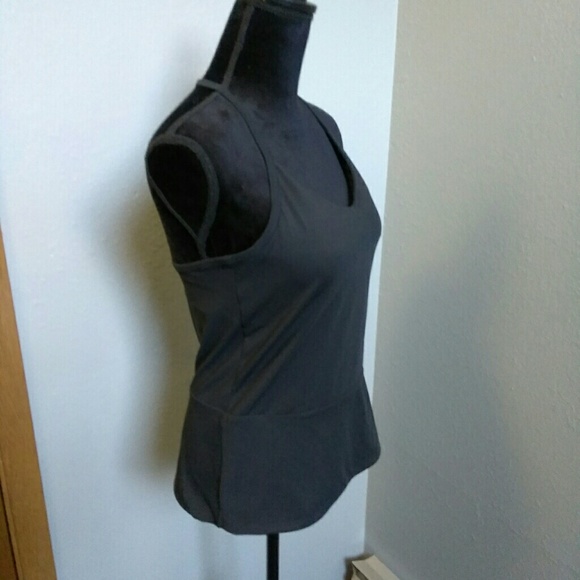 DIARA ACTIVE WEAR TANK.🐾 - Picture 7 of 8